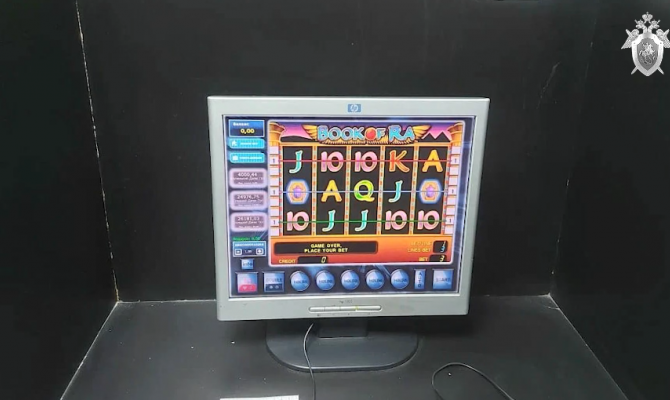 В Алексине организаторы игорных клубов передавали взятки полицейским: посредников будут судить