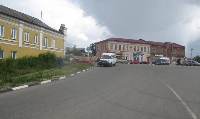 В Ефремове столкнулись ГАЗ и мопед: пострадал один человек