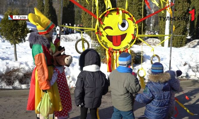 Езда верхом и богатырские баталии: как в Туле прошли проводы зимы