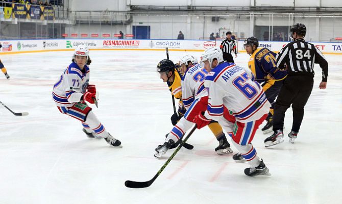 Губернатор Алексей Дюмин поздравил АКМ с победой над ХК «Челны»