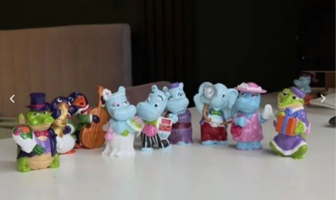 Туляки начали скупать фигурки из "Киндера" по 1,5 тысячи рублей