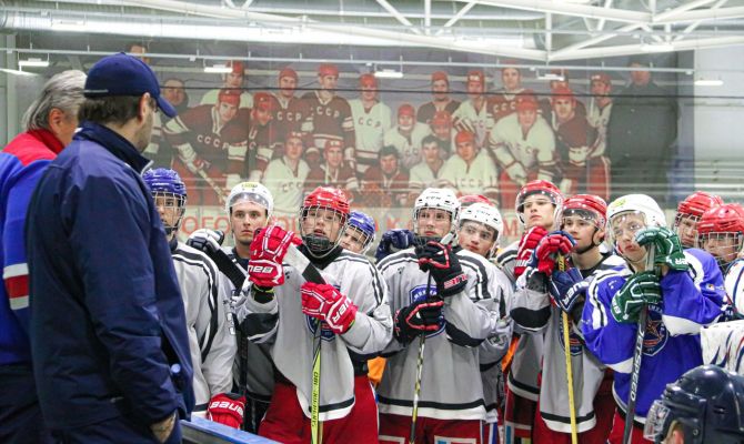 «Академия Михайлова» из Новомосковска попала в число лучших молодежных команд страны
