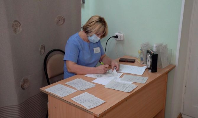 Ковид отступает: как медицинские учреждения в Тульской области возвращаются к обычной жизни