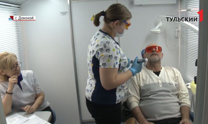 В Донском выездная бригада врачей обследовала сотрудников политехнического колледжа 