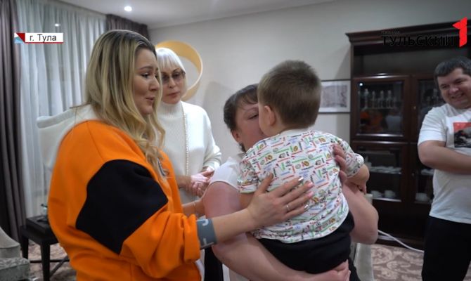 Сбор закрыт: больному SMA Саше Архипову набрали 150 млн рублей на лечение