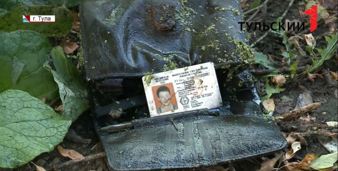 Костыли, колеса и документы достали из пруда в тульском Заречье