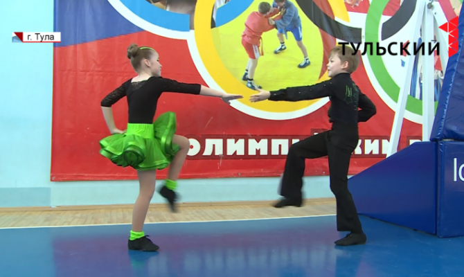 Танцоры со всей Тульской области съехались на первенство по акробатическому рок-н-роллу
