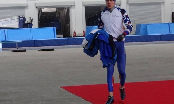 Тульский конькобежец привез серебряную медаль с Кубка России