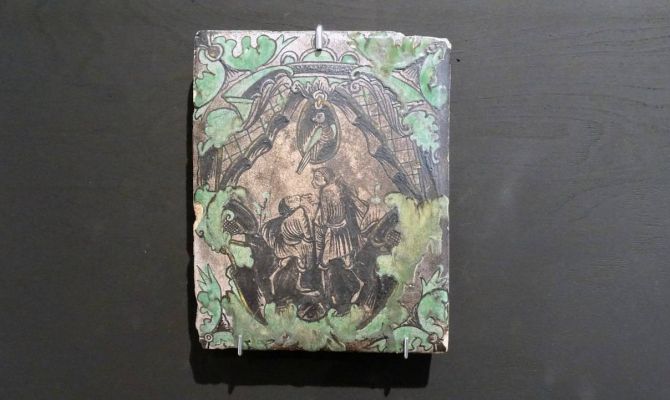 Туляков приглашают полюбоваться на старинные изразцы