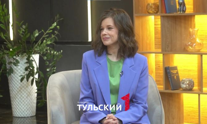 Книги по психологии, воспитание сына и роли в кино: интервью с Катериной Шпицей