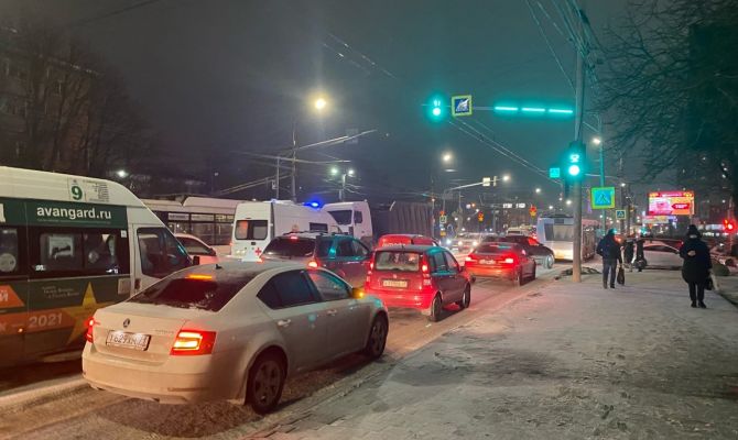 Вечером 25 ноября Тула "встала" в 9-балльных пробках