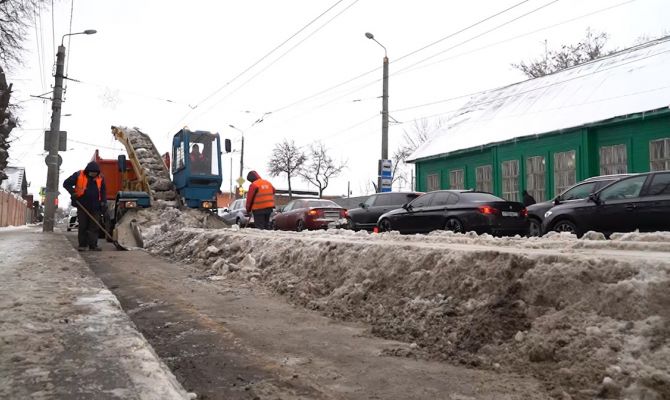 Глава администрации Тулы проконтролировал качество уборки улиц города