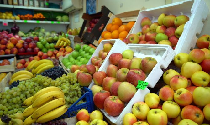 Где в Туле незаконно продают фрукты и овощи