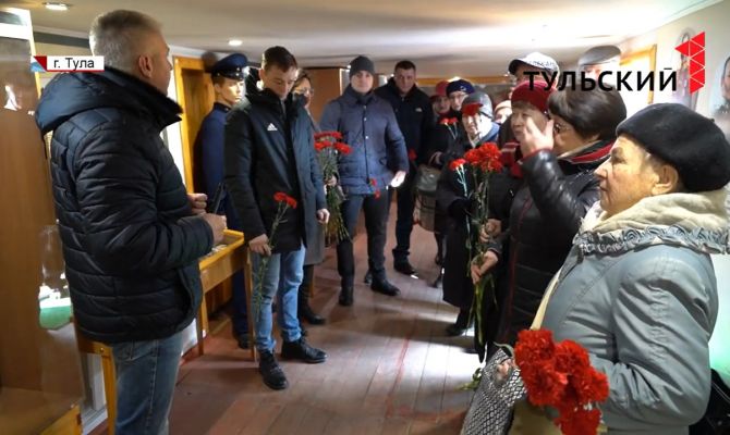 Тульские железнодорожники поздравили своих коллег-ветеранов с  Днем Защитника Отечества