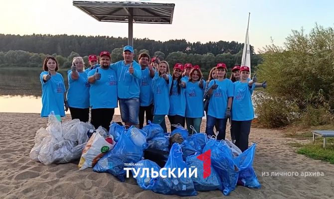 Туляк проплыл на яхте по Оке и собрал 50 мешков мусора