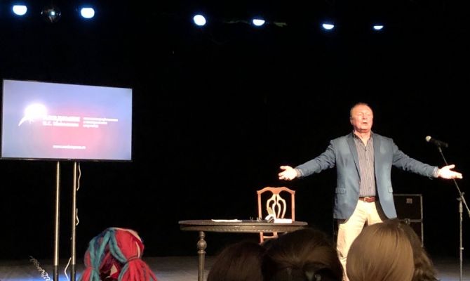 «Метаморфозы»: заслуженный артист России Борис Галкин пообщался с туляками