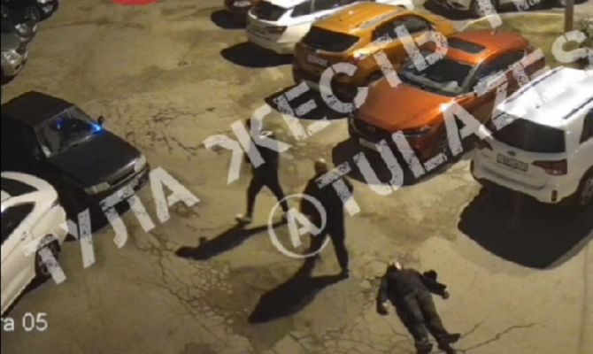 На улице Седова в Туле на мужчину напали с битой и "вырубили"