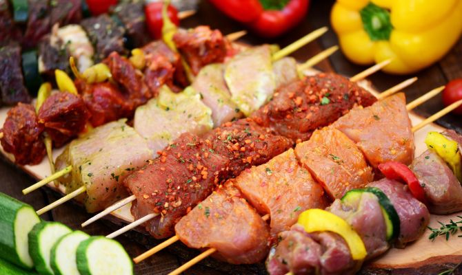 Эксперты подсчитали, на сколько подорожал шашлык 