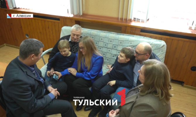 «Сначала думали, это розыгрыш»: семья из Тульской области рассказала о встрече с Президентом