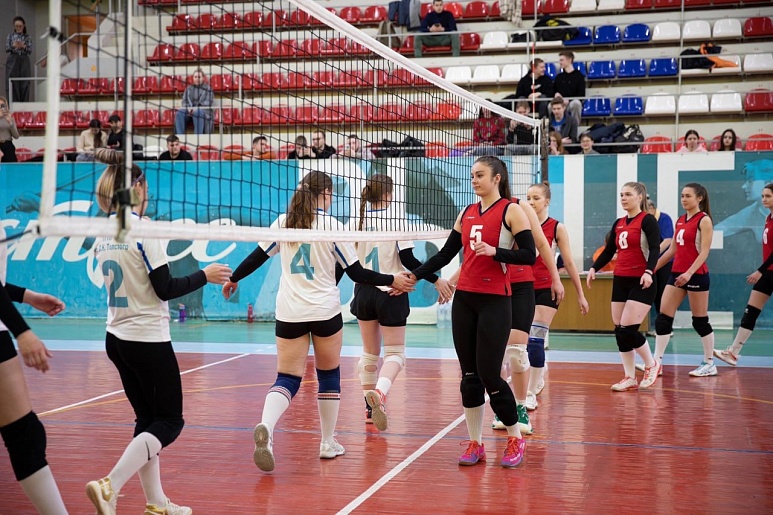 В Туле определили лучшие студенческие команды по волейболу