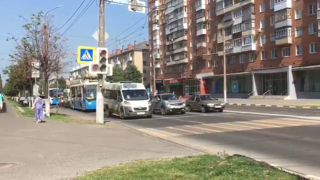 Светофор на перекрестке Красноармейского п-та и ул. Лейтейзена в Туле перепрограммировали