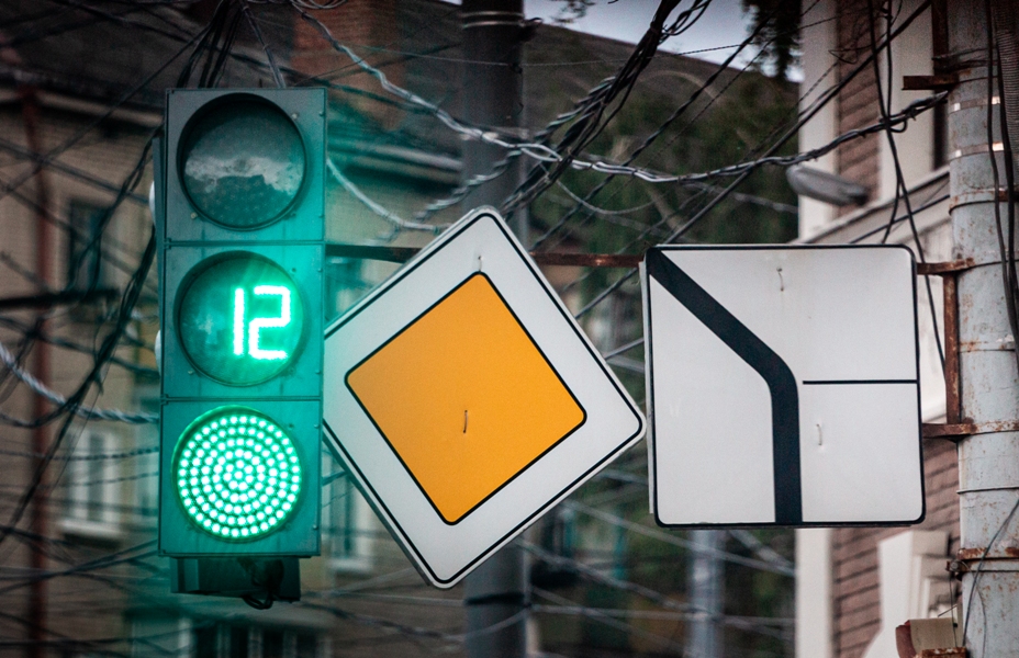 В Туле начнут работать несколько светофоров с кнопкой для пешеходов