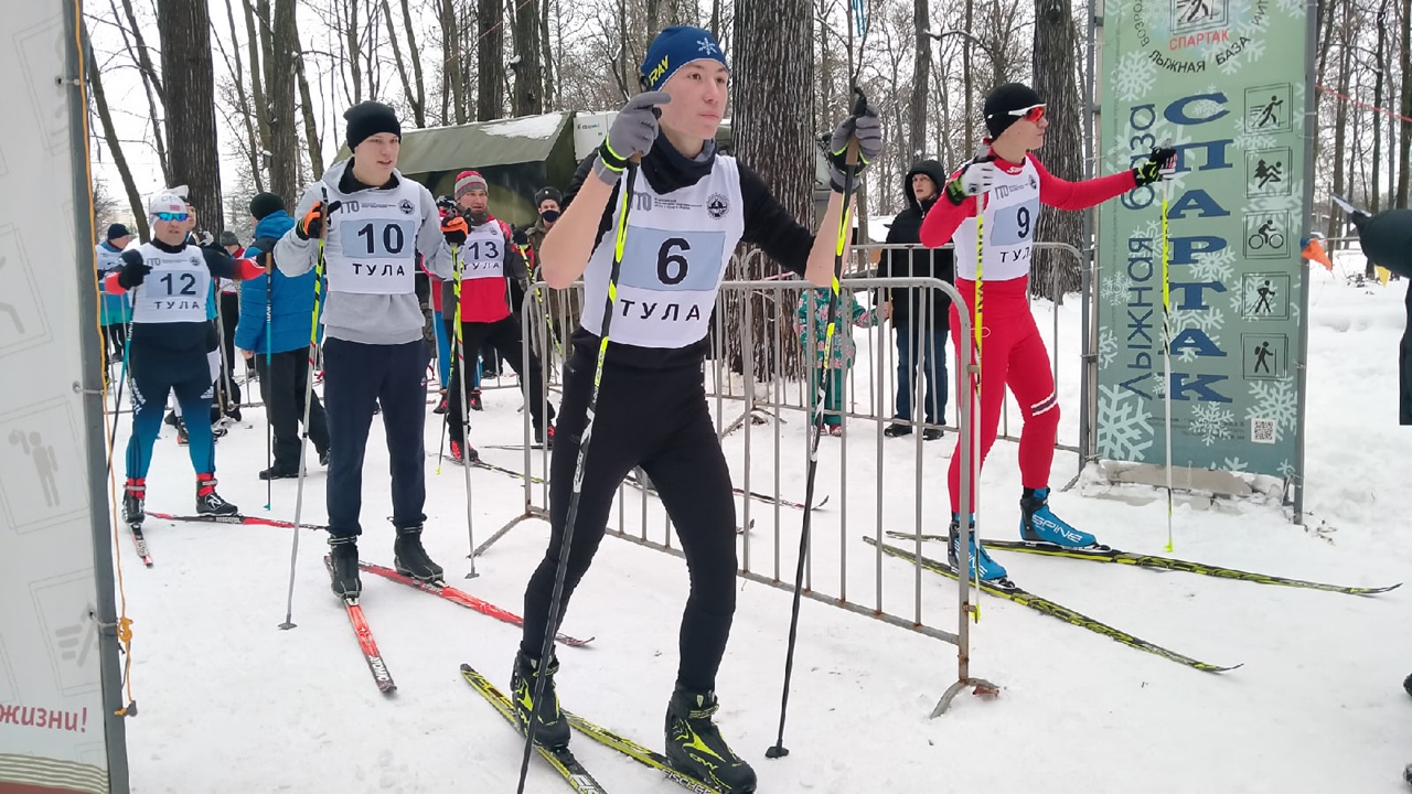 В Туле прошел турнир по лыжным гонкам среди любителей