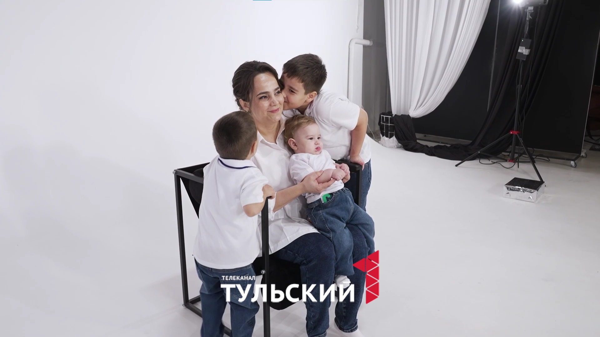 75% россиян относятся положительно к празднованию Дня матери