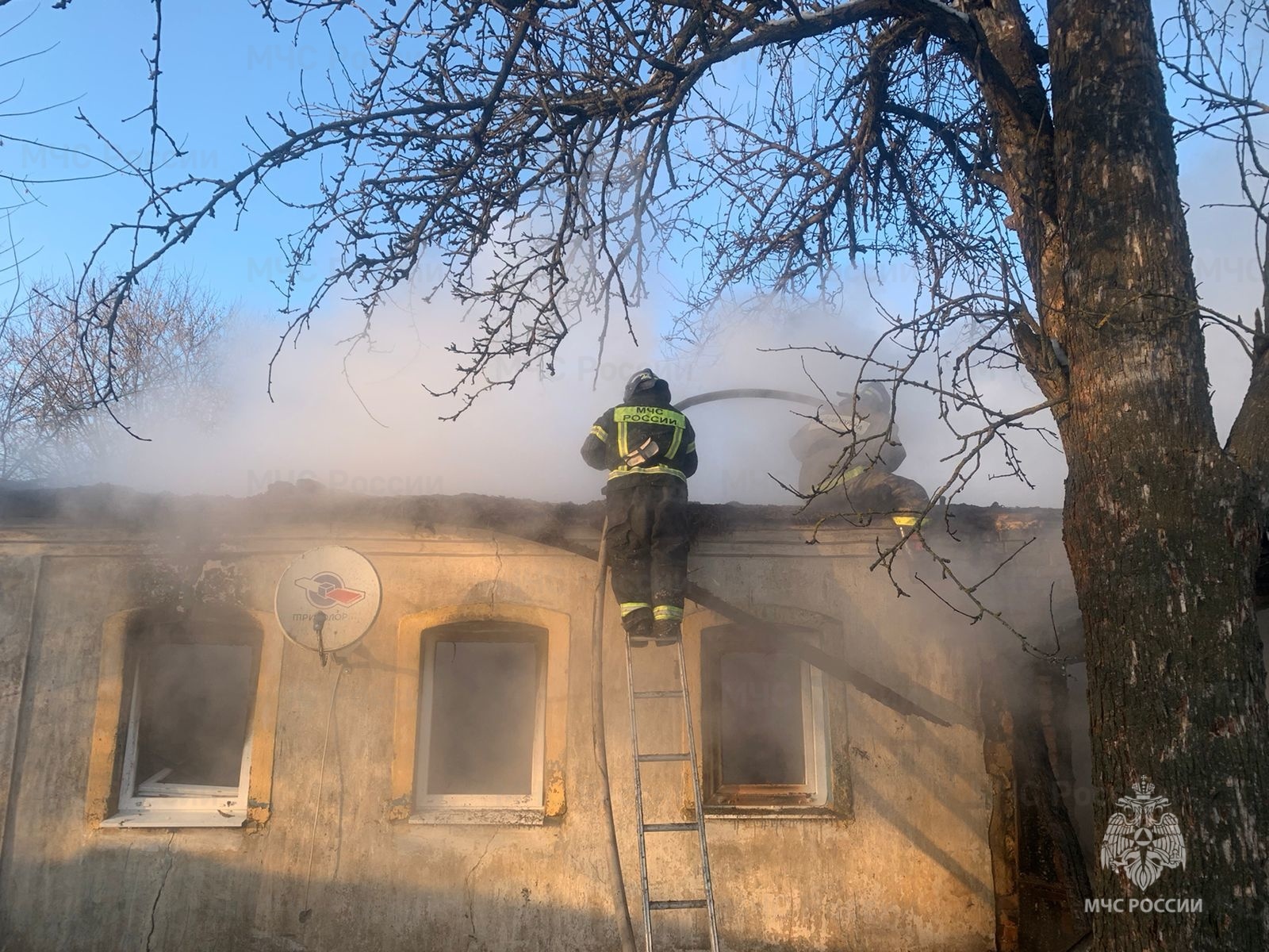 На пожаре в частном доме в Плавском районе погибли два человека |  22.02.2023 | Тула - БезФормата