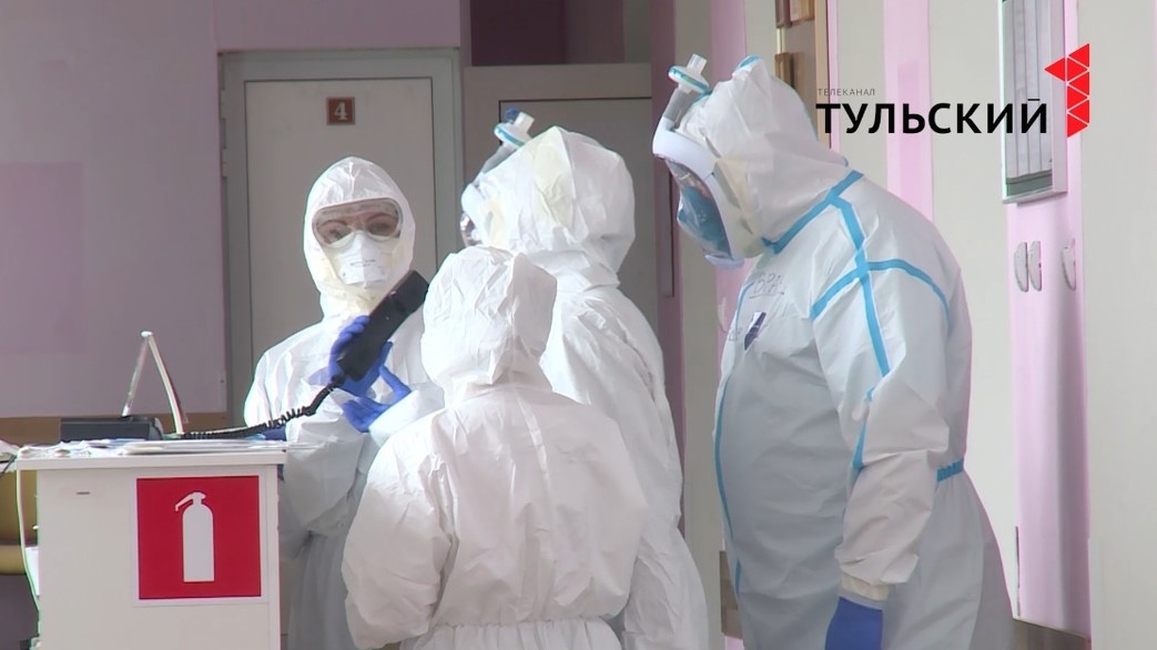 11 приезжих врачей из коронавирусных госпиталей останутся работать в Тульской области