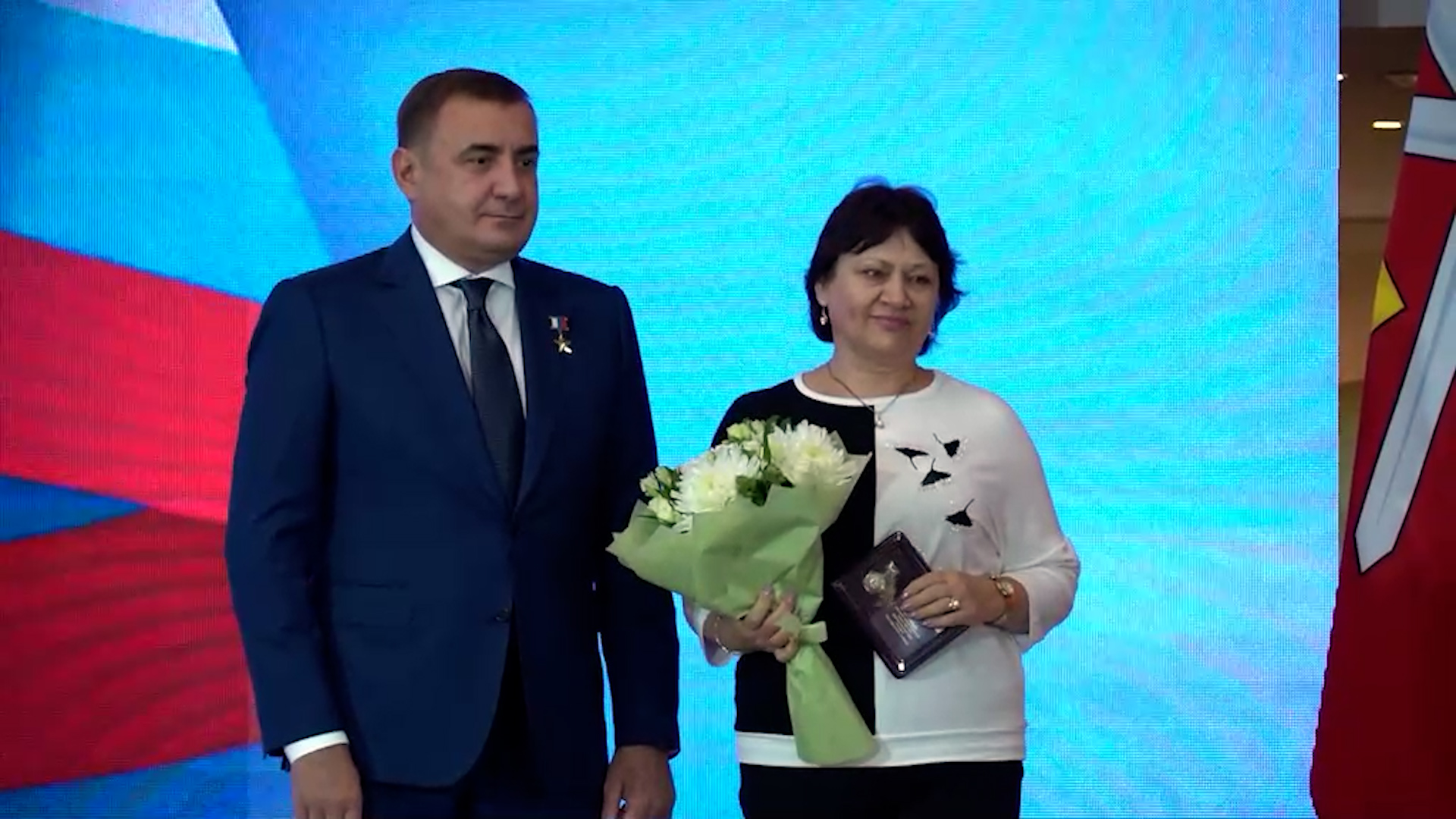 Губернатор Алексей Дюмин вручил награды лучшим тульским оружейникам