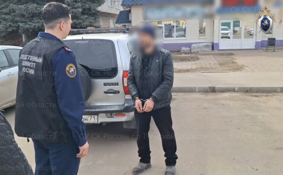Начал душить и ударил по голове: азербайджанца будут судить за нападение на продавцов