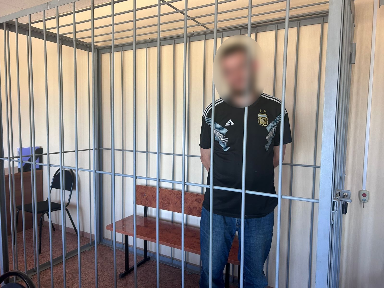 34-летний житель Новомосковска осужден за незаконную продажу боевой гранаты