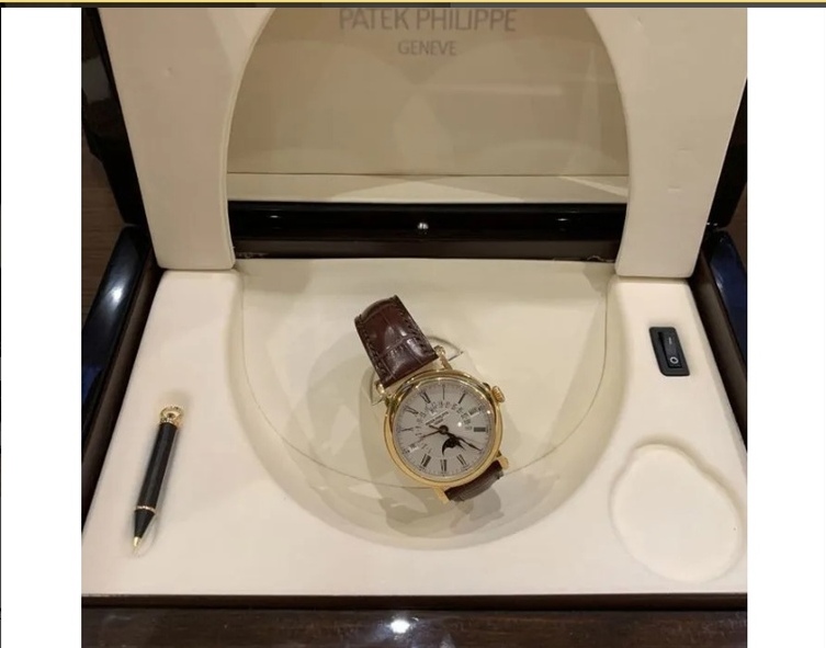 В Туле продают по объявлению часы за 13 с лишним миллионов рублей