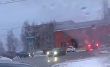 Форсаж по-тульски: в Плеханово водитель без прав устроил дрифт посреди дороги