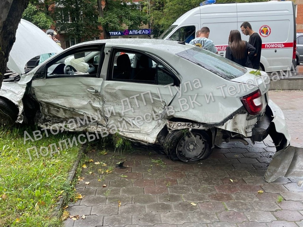 Стали известны подробности ДТП с погоней на улице Кутузова в Туле - Новости  Тулы и области - 1tulatv