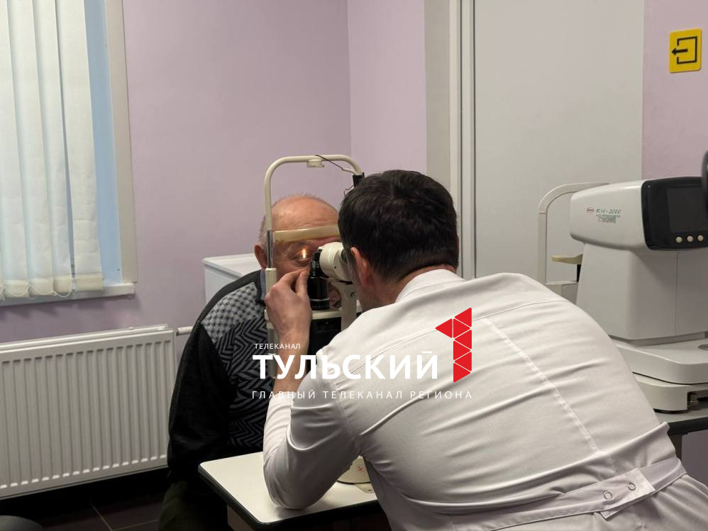 Тульские врачи вернули пенсионеру зрение